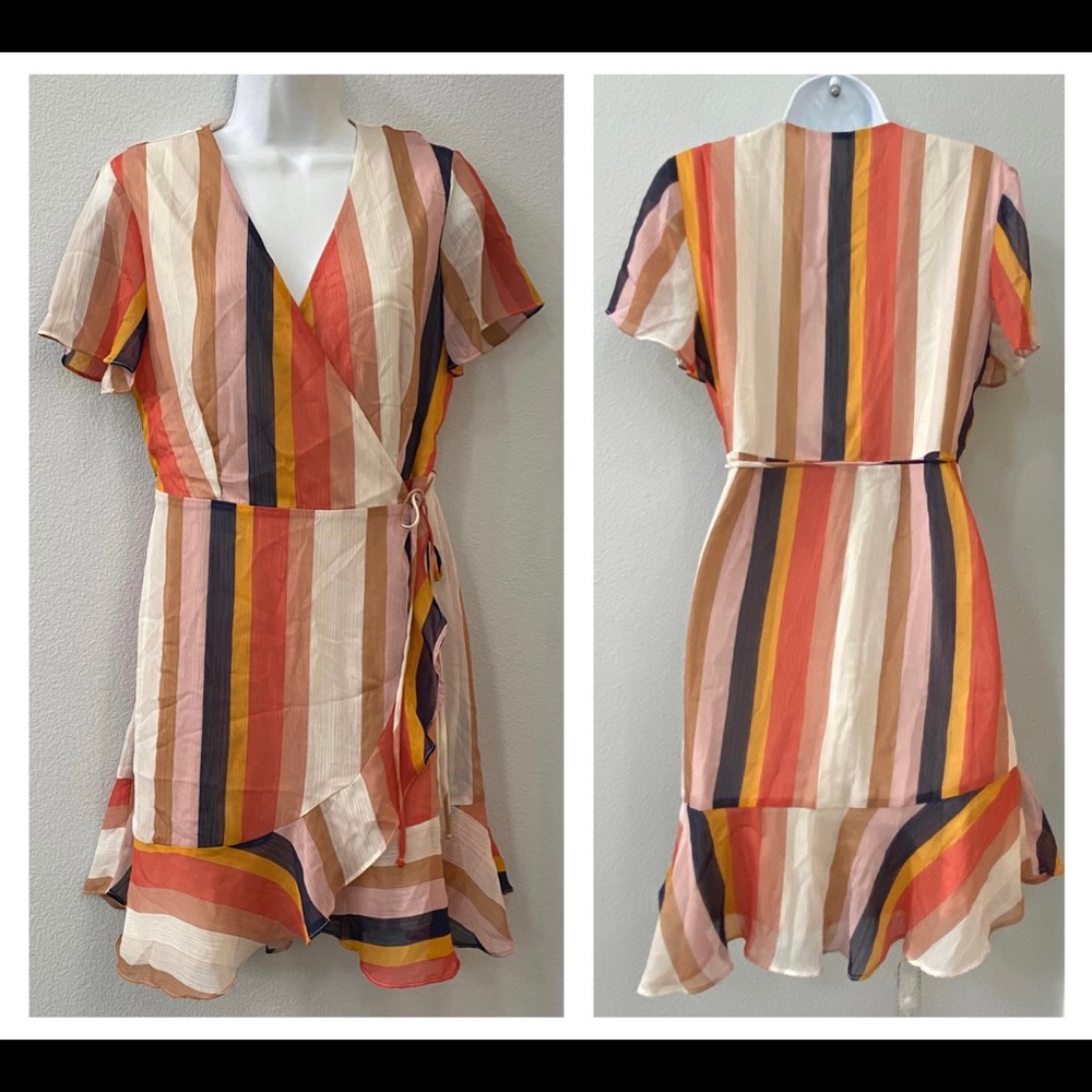 Women All In Favor Isabella striped wrap short sleeve crepe mini dress sz medium